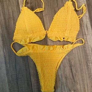 Yellow Small Bikini 👙